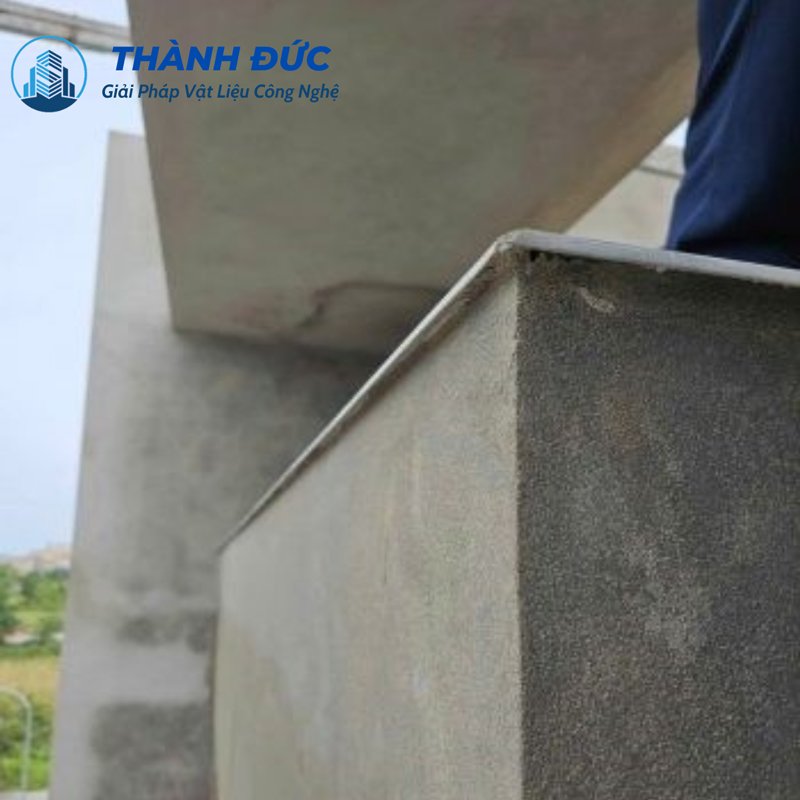 Hướng dẫn thi công nẹp ngắt nước Thành Đức đơn giản nhất nep nhom ngat nuoc mua - Hướng dẫn thi công nẹp ngắt nước Thành Đức đơn giản nhất