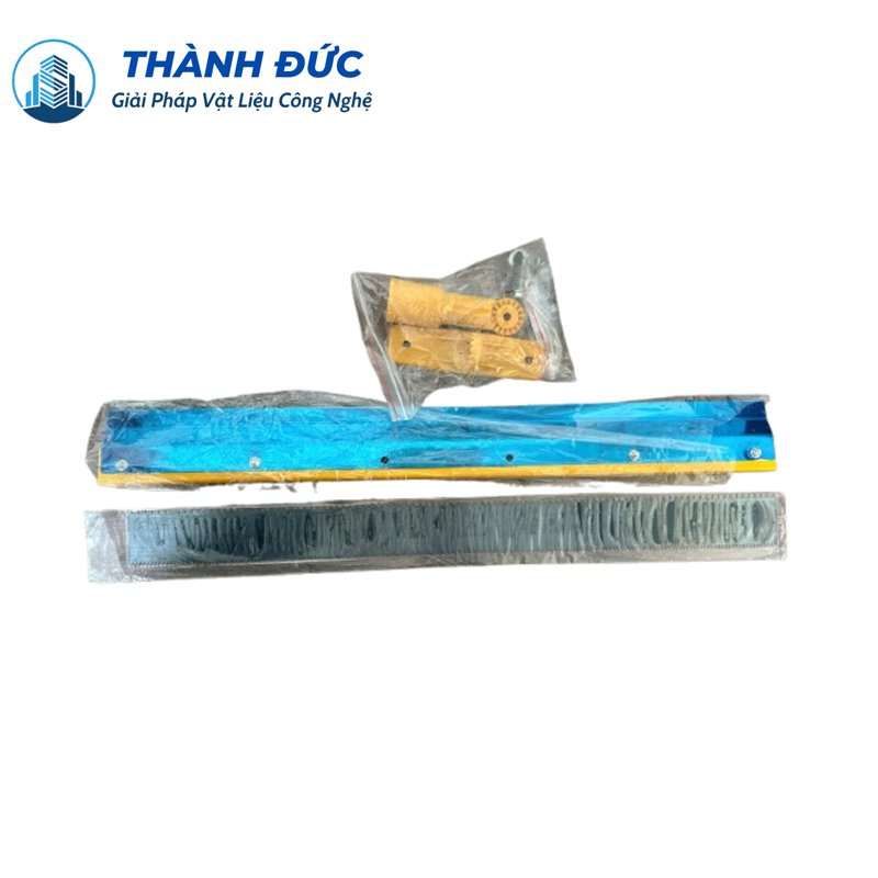 Bàn cào vữa tự san