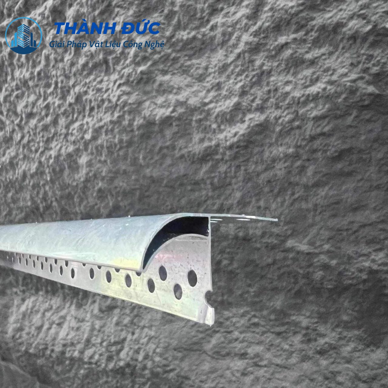 Hướng dẫn thi công nẹp ngắt nước Thành Đức đơn giản nhất